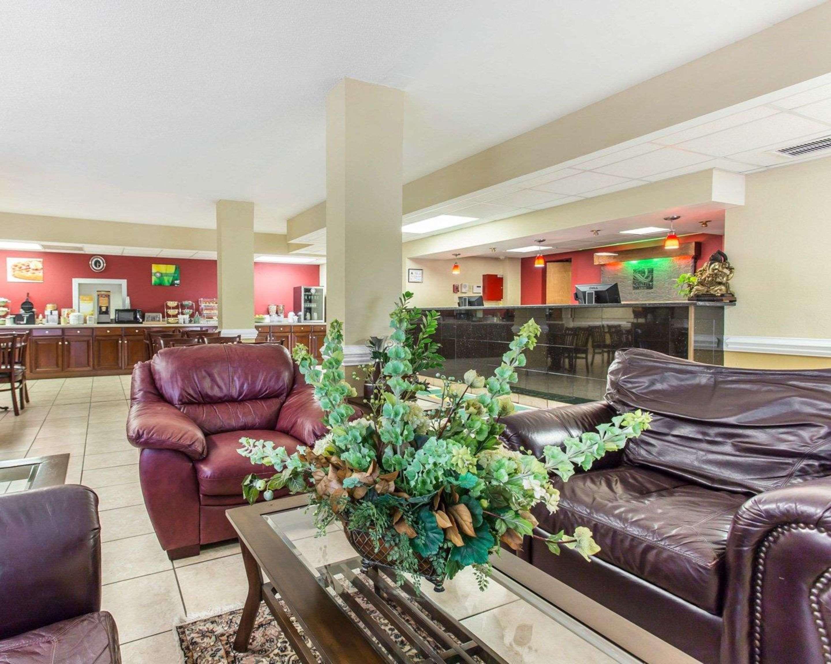Clarion Pointe Стейтсвилл Экстерьер фото