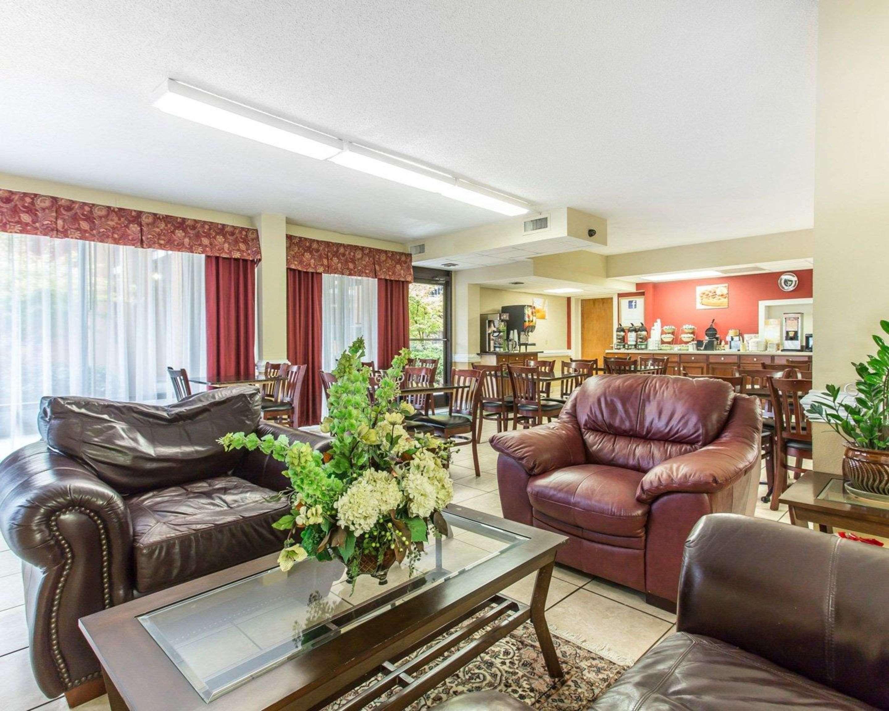 Clarion Pointe Стейтсвилл Экстерьер фото